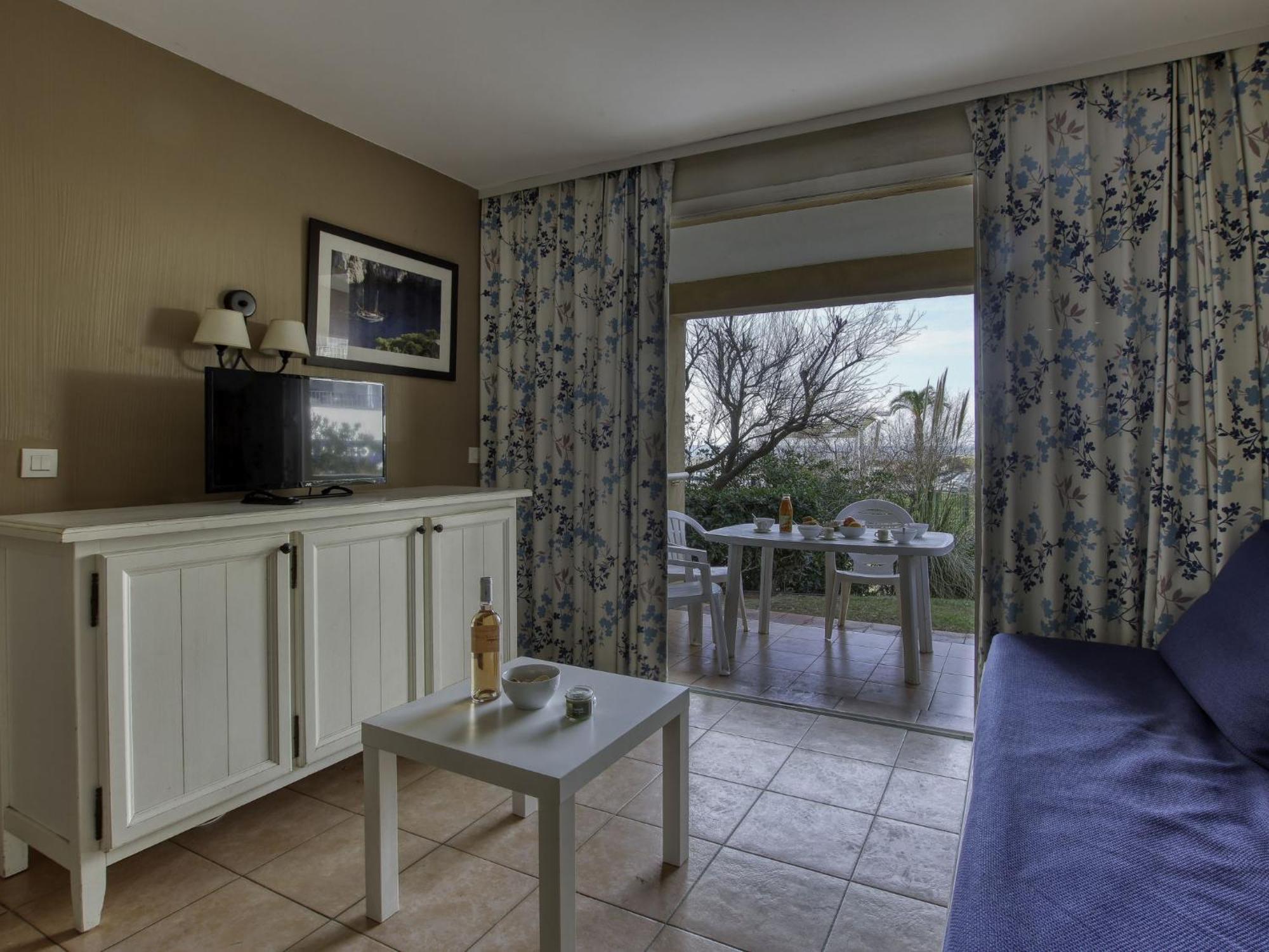 Apartment Les Rivages De Coudouliere-9 By Interhome Сикс-Фор-ле-Плаж Екстериор снимка
